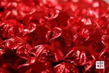Fuschia Foiled Stars in 500g Bag