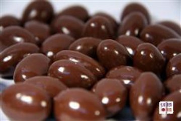 Pink Lady Milk Chocolate Almonds in 150g Bag